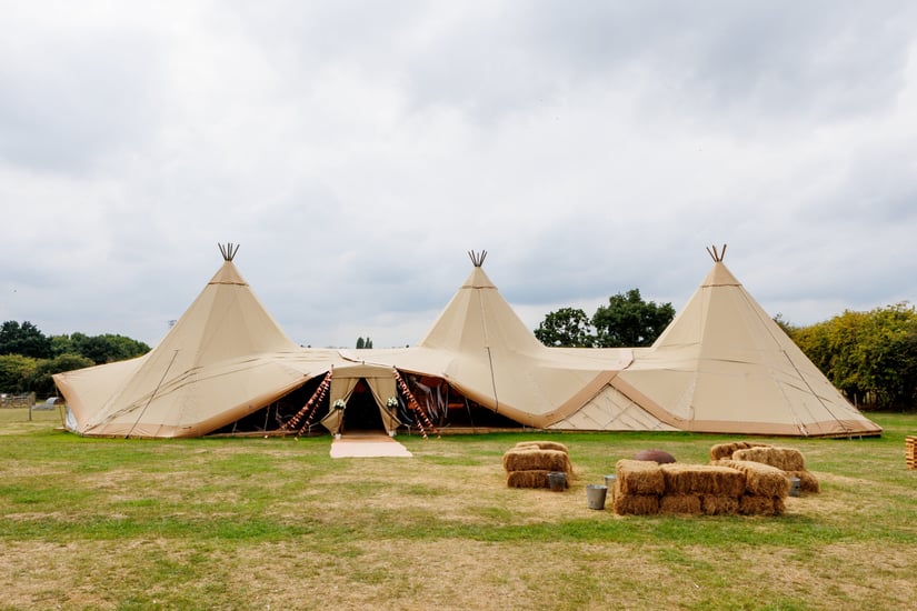 Newlands-Bishops-Farm-Wedding-Photography